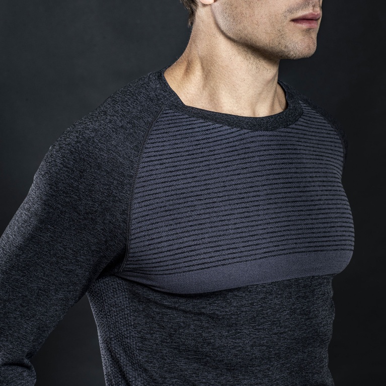 Seamless tank "narken" Seamless tank "narken"